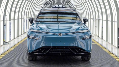 Volkswagen, Xpeng, Volkswagen ID. Unyx 08 with Xpeng tech rolled off the production line in China