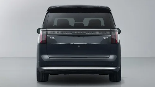 Updated Zeekr 009 luxury minivan provides 912 hp in China