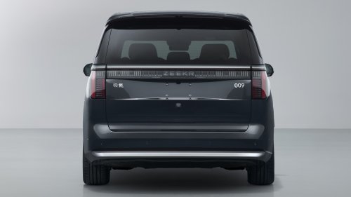 Updated Zeekr 009 luxury minivan provides 912 hp in China