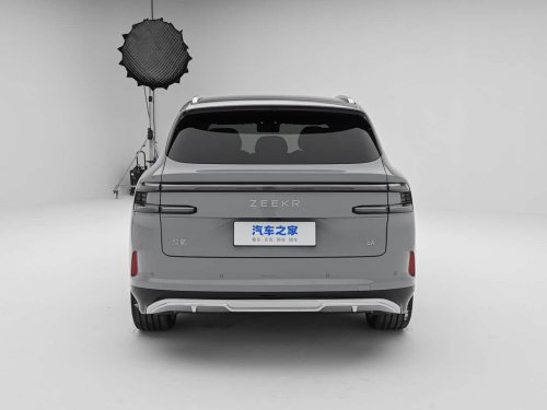 Zeekr 8X opens pre-sales on March 16 with 1,030 kW tri-motor PHEV system