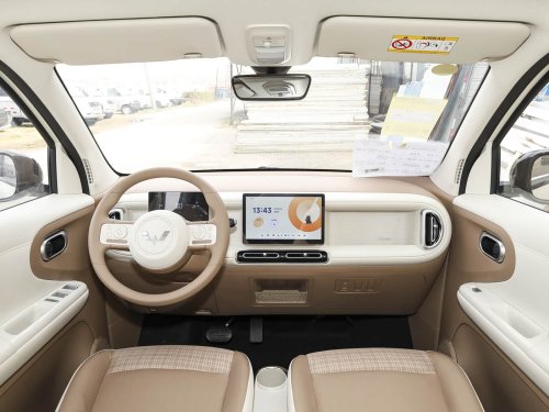 MINI, Wuling launches 2026 Hongguang Mini EV with 301 km range and fast charging, from 6,200 USD
