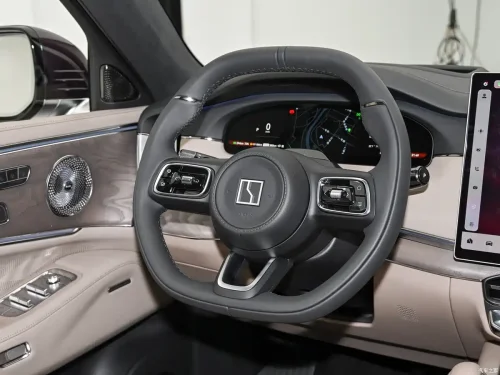 Zeekr 8X pre‑sales open, triple‑motor peaks at 1030 kW, 0–100 km/h in 2.96 s, starting at 54,600 USD