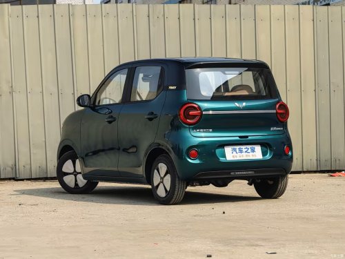 MINI, Wuling launches 2026 Hongguang Mini EV with 301 km range and fast charging, from 6,200 USD