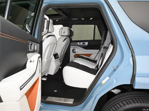 GWM’s Tank 700 pre‑sales open, starts 63,500 USD with lidar and Coffee OS triple‑screen cabin