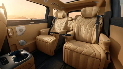 BYD reveals interior of refreshed Denza D9 ahead of March 29 pre-sale, with three-row layout