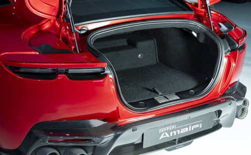 フェラーリ ローマの後継モデル「アマルフィ」が早くも日本上陸