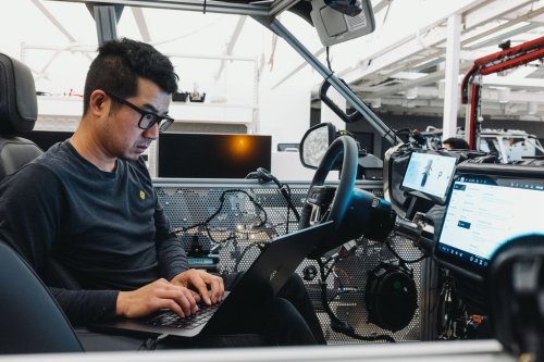 Rivian, Rivian-VW Ingin Jual Teknologi EV ke Seluruh Industri Otomotif