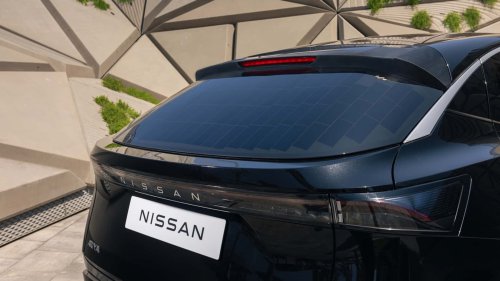 Nissan Ariya : Un concept-car équipé de panneaux solaires dévoilé