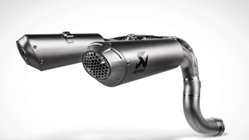 Akrapovič presenta nuevos escapes para los modelos Ducati V2