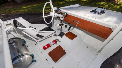 Ford, Un Ford Bronco sin frenos delanteros sale a subasta