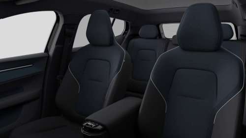 La Volvo EX30 se pare entièrement de noir avec l'édition Black Edition