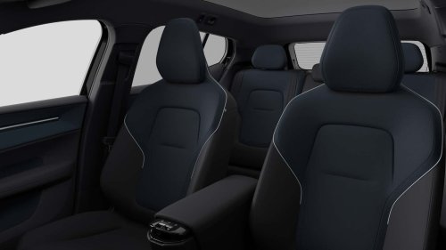 Volvo, Volvo EX30, La Volvo EX30 se pare entièrement de noir avec l'édition Black Edition