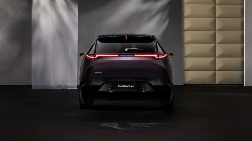 Mazda CX-6e vs. Tesla Model Y: Neueinsteiger gegen Altmeister