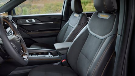 'Take It To AutoZone:' Woman's Wrench Light Comes On In Her Ford. Then She Looks Up What It Means