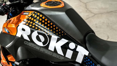 Harter Hund: BMW R 1300 R Superhooligan zum Jubiläum