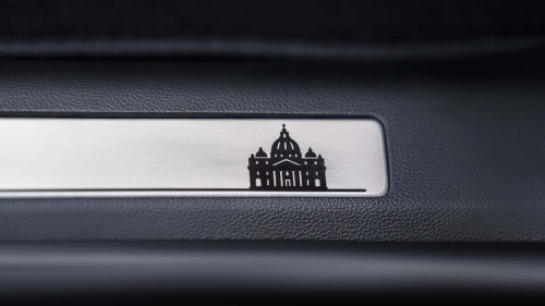 Ford, Le cadeau de Ford au pape Léon XIV