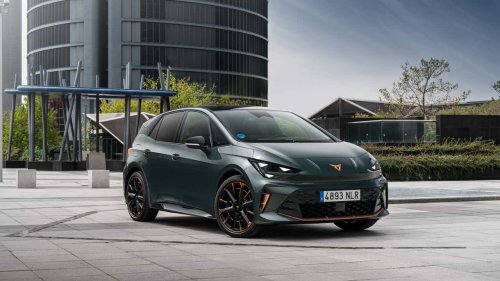 Al volante del esperado CUPRA Born  VZ 2026: con 326 CV y batería de 79 kWh
