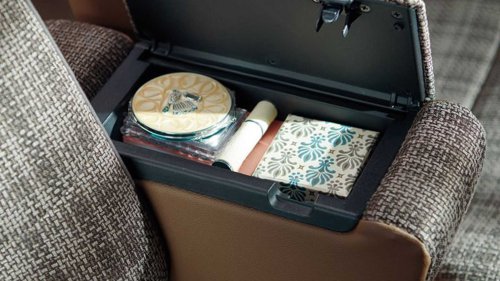 Retro, híbrido, Eco y por 10.000 euros: el urbano de Suzuki que no teme al Twingo