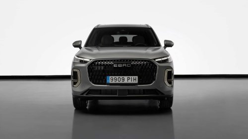 El EBRO s900 llega a España, desde 38.990 € (con descuento): PHEV 4x4 y con 425 CV