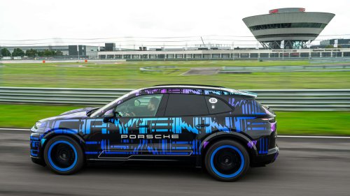 Do Dealership Salespeople Prioritize Walk-Ins Over Customers With an Appointment?