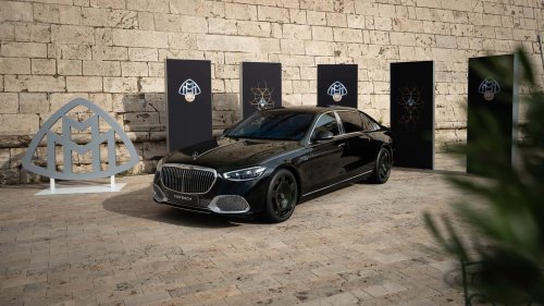 Mercedes, Maybach, Mercedes Celebrates V-12 Engines With an Opulent Maybach S-Class