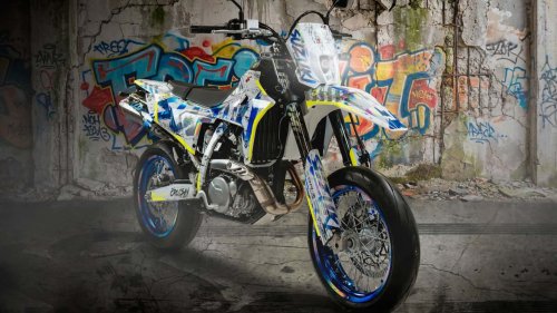 Suzuki, Series especiales de tres motos Suzuki... para Austria