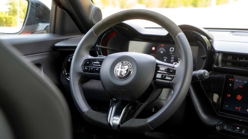 Alfa Romeo Junior, en oferta: Audi Q2 y Lexus LBX, mucho más caros