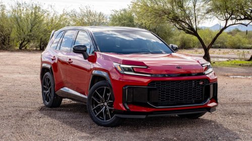 Toyota, Probamos en exclusiva el Toyota RAV4 2026, el SUV más esperado