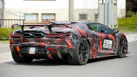 Lamborghini, Lamborghini Revuelto SV erwischt: Mehr als 1.100 PS im System?