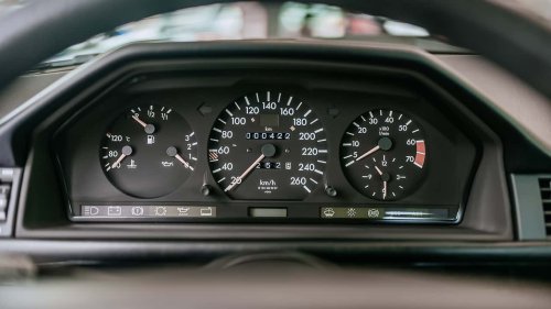 Mercedes E 500 Limited: Letztes Exemplar parkt im Werksmuseum