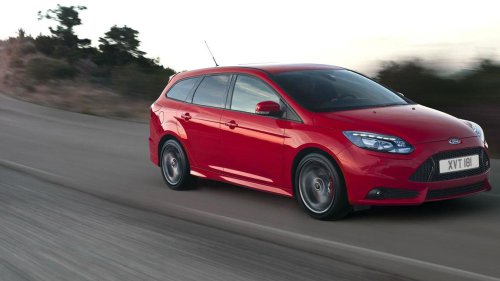 'What App Is That?:' Gen Z Mechanic Needs to Diagnose Engine Trouble By Sound. So He Pulls Out His Phone