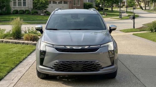 Chrysler Just Replaced Its Cheapest Minivan