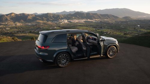 The New Mercedes GLS Has "Cloud-Based" Suspension
