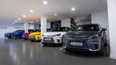 Motor1 Experience by Lexus: tenis y ruta electrificada por Barcelona
