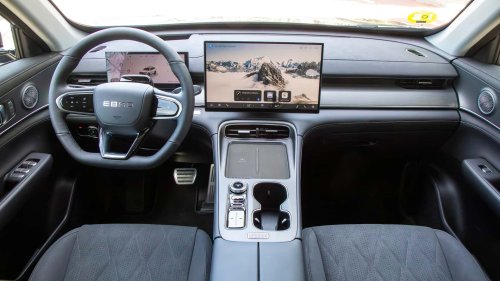 El EBRO s800 baja de precio por sorpresa y cuesta como un SUV compacto
