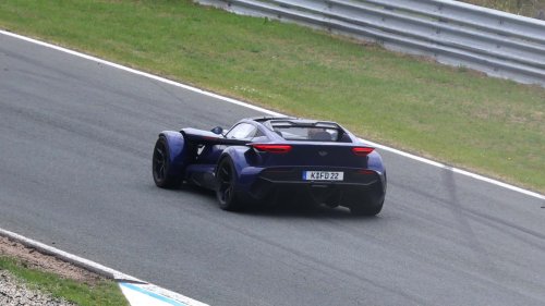 Donkervoort, Donkervoort F22: Konsistensi Radikal dalam Konstruksi Mobil