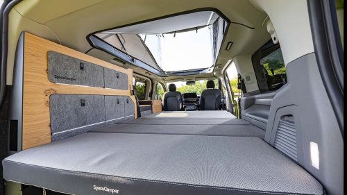 Un camping-car... avec un couchage dédié pour les grands chiens
