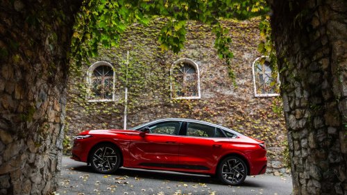 Ford, Ford Mondeo, Ford Mondeo 2026: la berlina híbrida y con versión crossover