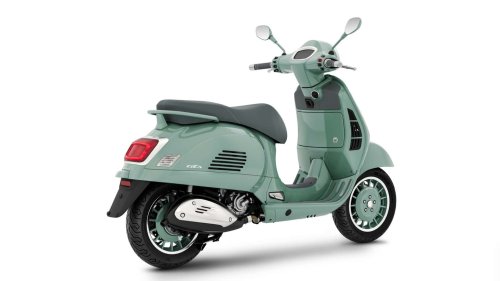 Vespa se llena de nostalgia con las Primavera y GTS 80 Aniversario