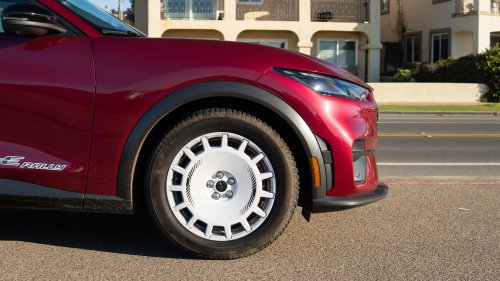 Satu Perubahan Ini Membuat Ford Mustang Mach-E 2025 Lebih Baik