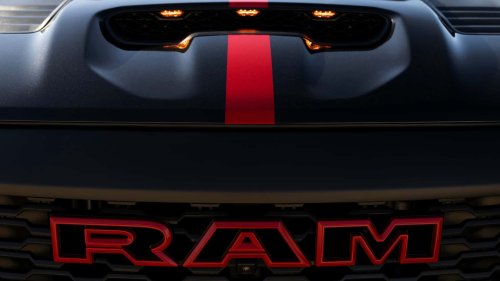 Ram, Voici le nouveau Ram 1500 SRT TRX de 777 chevaux. Le "Rex" est de retour !