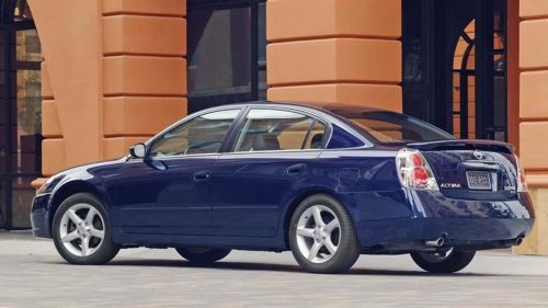 The Rise, Fall, And Meme-ification Of The Nissan Altima