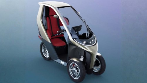 Este vehículo eléctrico de tres ruedas quiere ser un coche pequeño