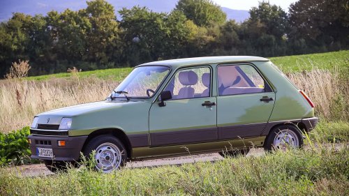 Renault, Alter Renault 5 als Scheunenfund mit nur 12 km entdeckt