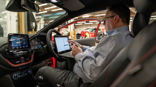 'I Honestly Didn’t Know:' Montana Woman’s Key Fob Won’t Work. Then She Learns This Weird Hack From ChatGPT