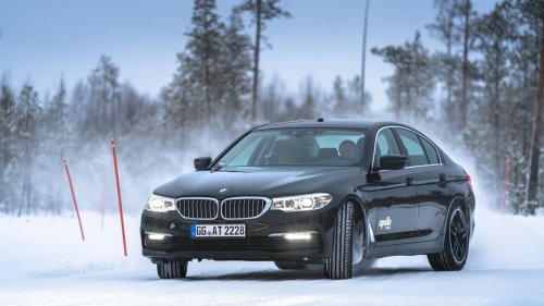 En Finlande, les pneus neige sont testés de cette manière