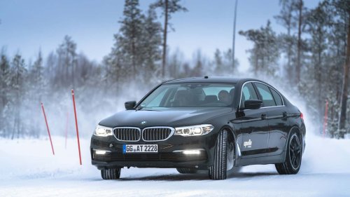 En Finlande, les pneus neige sont testés de cette manière