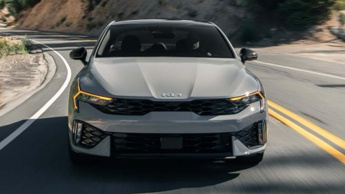 Kia, 'So Apparently Recalls Are Optional Now:' Woman Buys New Kia. 4 Days Later, It Begins Giving Out When She Hits 60 Mph