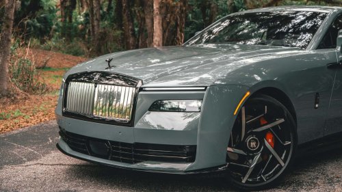 Rolls-Royce, Review Rolls-Royce Spectre Black Badge