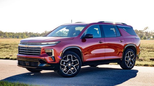 'Same LOL': Chevy Traverse Driver Has to Use Weird Trick So Battery Doesn't Give Out While Parked. There's Just One Problem